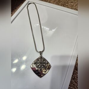 Elegant Silver Pendant Necklace